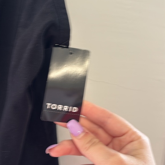 Torrid Black Slip Smoothing Shirt Size 5X NWT - Picture 4 of 5